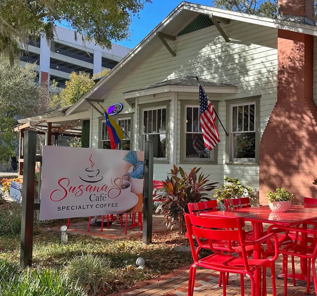 sUSANA'S CAFE