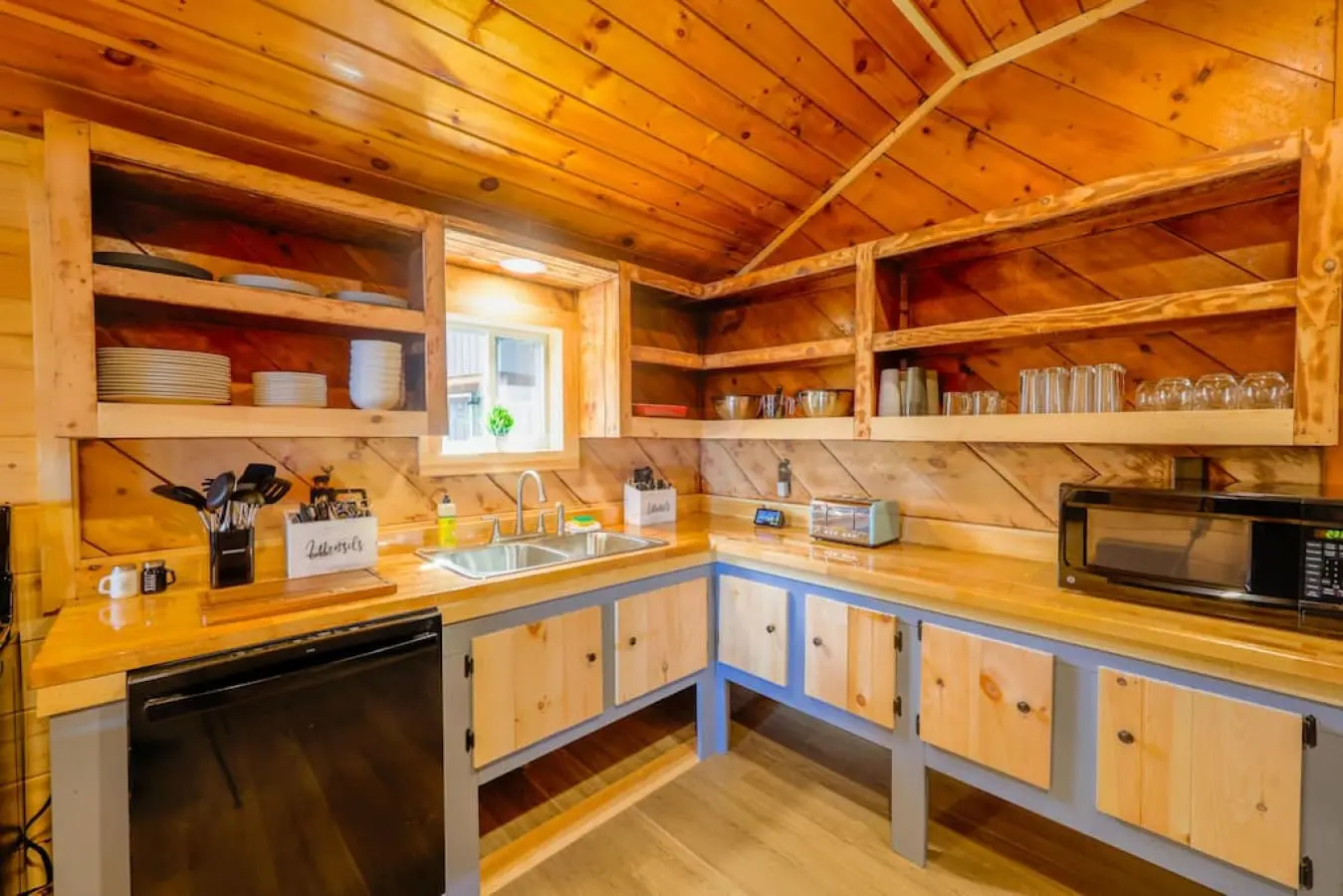 65934 180220 Kisbjpy8pOJ0Gwtxf8TqDpi GrW9vl9 lLhirpMHaZ0 64a665846a255.jpg