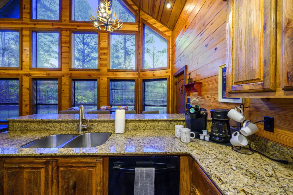 65934 209314 TkECqjr42XsROD1g7FTZO1agvcjDY3XyUS8i hiGZ6I 654cfbd19c4ee.jpg