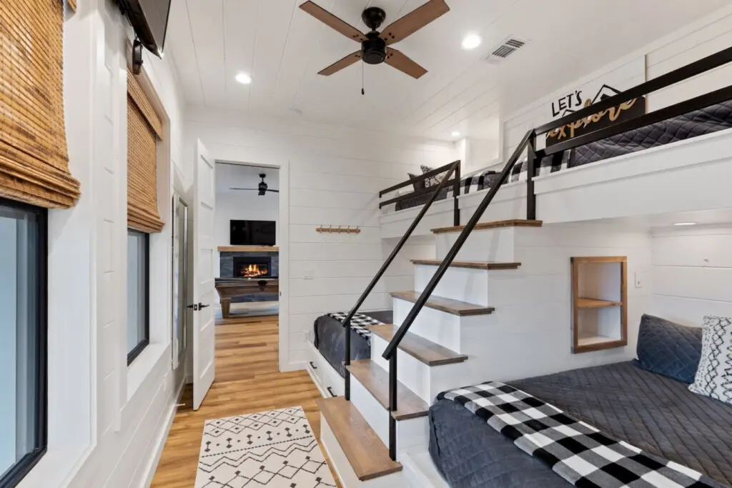 65934 350339 828indlP0DX4vTUPlGA LtD54My bg2hwvfX8 6XWm8 67870c8fbde32.jpg