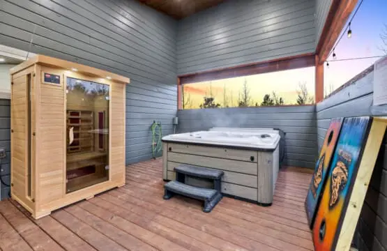 Watch the sunset paint the sky while you're soaked in your hot tub—this is the kind of view that makes you forget your phone exists.
