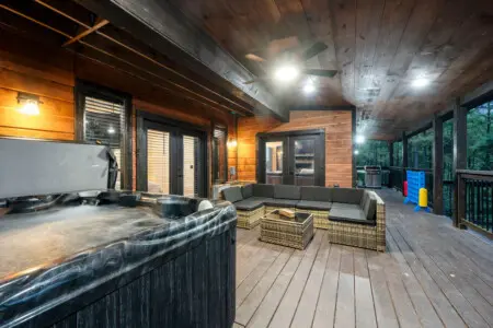 65934 428301 D3T Ll3PhBLcLgM4xoN5of8D5Qwv lJYEec5dmBF9M 68b24f158448b.jpg