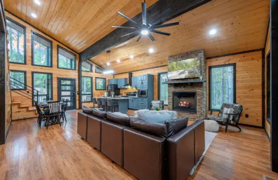 65934 428301 x4SxStAF62C4zW78IhiiXS FE9S97YLpn lmWoYJirg 68b24f4752193.jpg