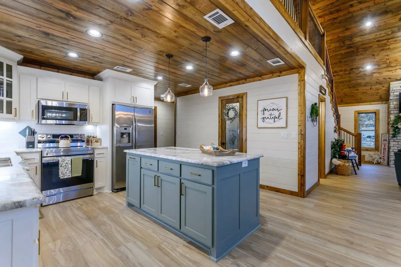 65934 445614 eg6L1q43rkoL42Q9 FZWTSib1Rr43Z0niE58efJdxd4 68f970ffe1ce3.jpg