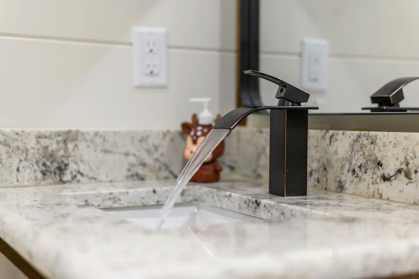 65934 445614 nFW rNfVaLg6cwQvpTE4oy9ycVsQ0iagCDUqaQMcT5o 68f980675fdf0.jpg