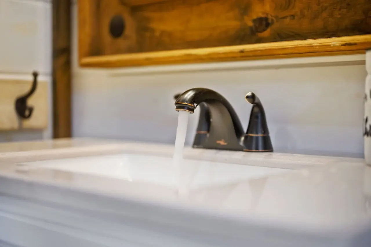 65934 221296 e1xtgwm4IefUXC2beHoU Ty1p enF3i69 i3kmYUs5M 65a522c2edd3a.jpg