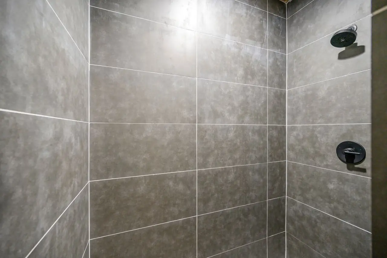 65934 272780 BaZ64v1zaTXDazu8e75WCIN48 EEbveGwIfUTwXVcaQ 66467cd513e45.jpg