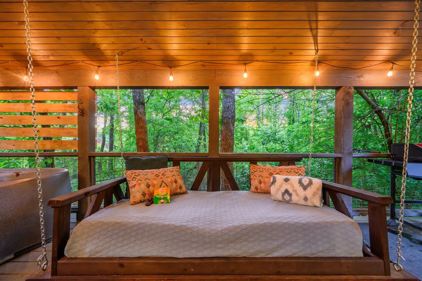 Designed as a relaxing outdoor amenity for a romantic or leisure retreat.