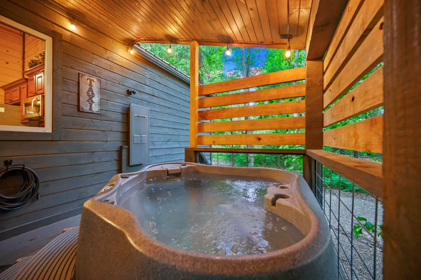 The cabin design blends rustic elements with modern comforts for a relaxing stay.