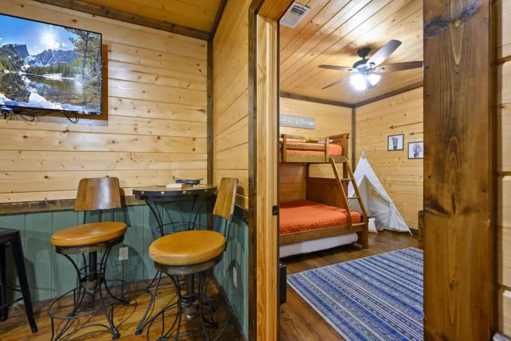 65934 390467 V7QVfpO6uF82NNkEh4 tQUrq99rBgLkcVRXQxd ttrY 6822bc46ebcb9.jpg