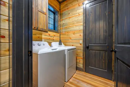 65934 403832 1 0trzturxMkoYZ6nAE8xHRyP 5LVM3osO821O6i5ts 68522f9b70837.jpg