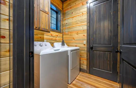 65934 403832 1 0trzturxMkoYZ6nAE8xHRyP 5LVM3osO821O6i5ts 68522f9b70837.jpg