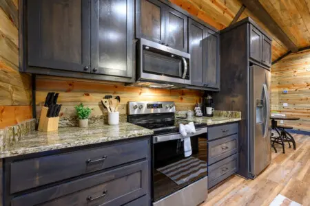 65934 403832 CyMCzoO0T2ZYgI6m5G5us3VbeTDZTZA97X6 RvZnwgM 6853a1bbc2186.jpg