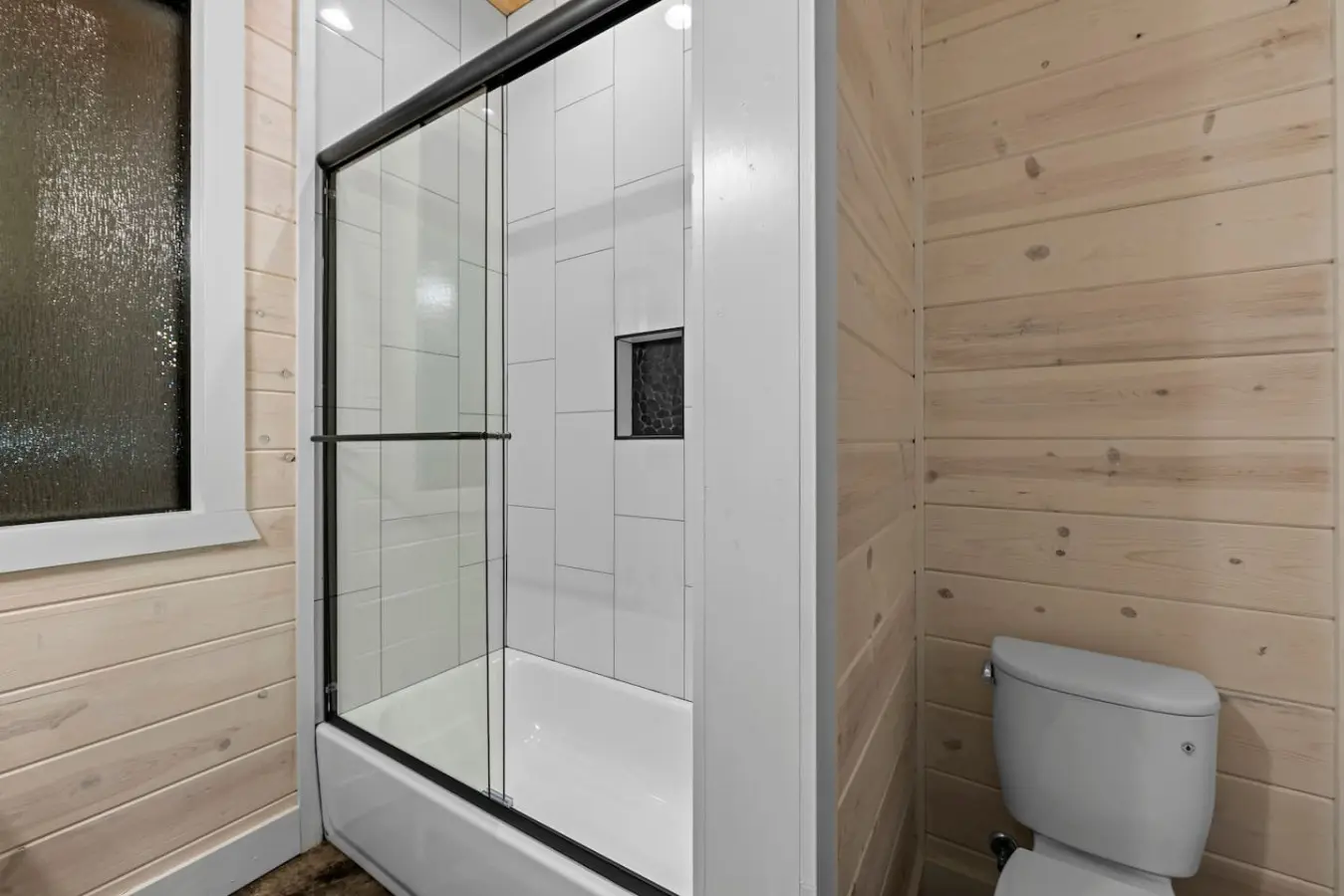 65934 404659 GJD ITmbQYxnltthswZeZze3DDjRL1bD2d2P0B we7A 68551400962d7.jpg