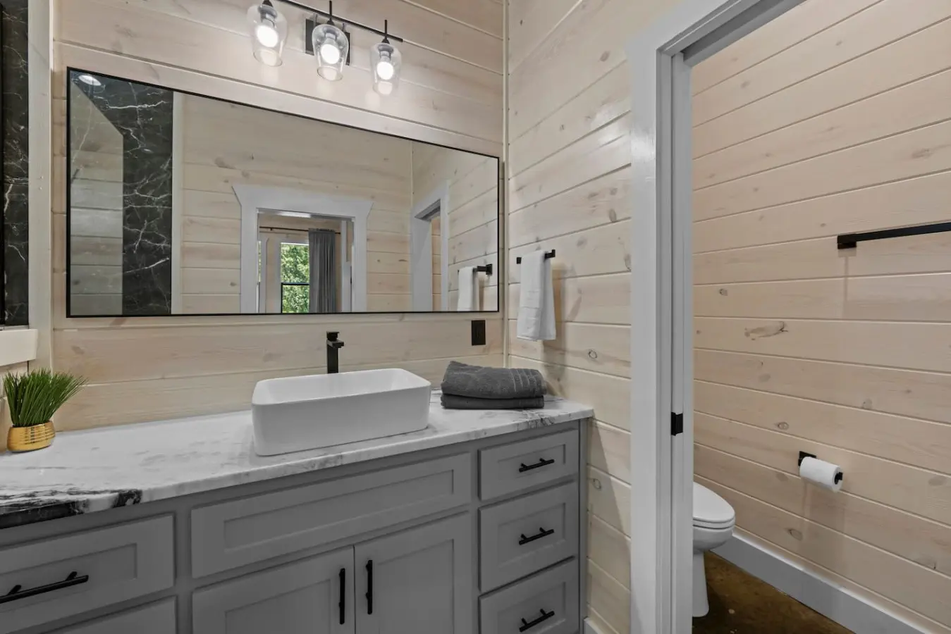 65934 404659 f0EbFECAeq9VtGZp46fAF aPPs HeRID335w7v3SpSg 685514044469e.jpg