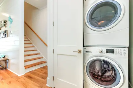 65934 425099 IVGXHrDc5OiV7aLDseYMZJkX9 zc BIPWYtdaGXeQAE 68a6626bb1e3e.jpg