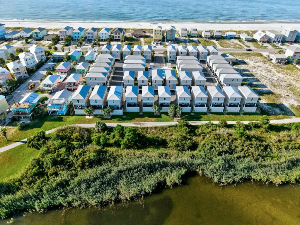 65934 425099 j Qgmq0SXfYF1eYibpA6KpJxQbH7RBURR8pr 35PLo 68a64e5c8dde0.jpg