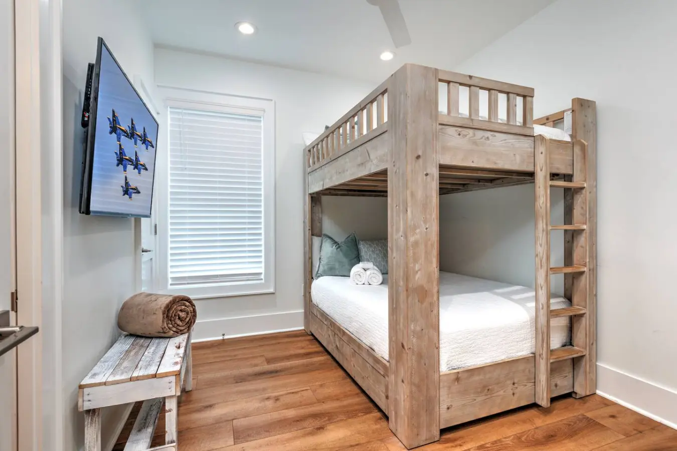 65934 425099 l9bnDk7copMTFeTTD4ZY0MiwqHpb5VlinFjgN4 VULo 68a631f31423c.jpg