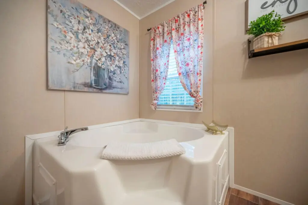 65934 448814 UhsSdwvhNFctdMttNzG KyBc67sWy6B9o 4KXb0Bls4 6907aabac430f.jpg