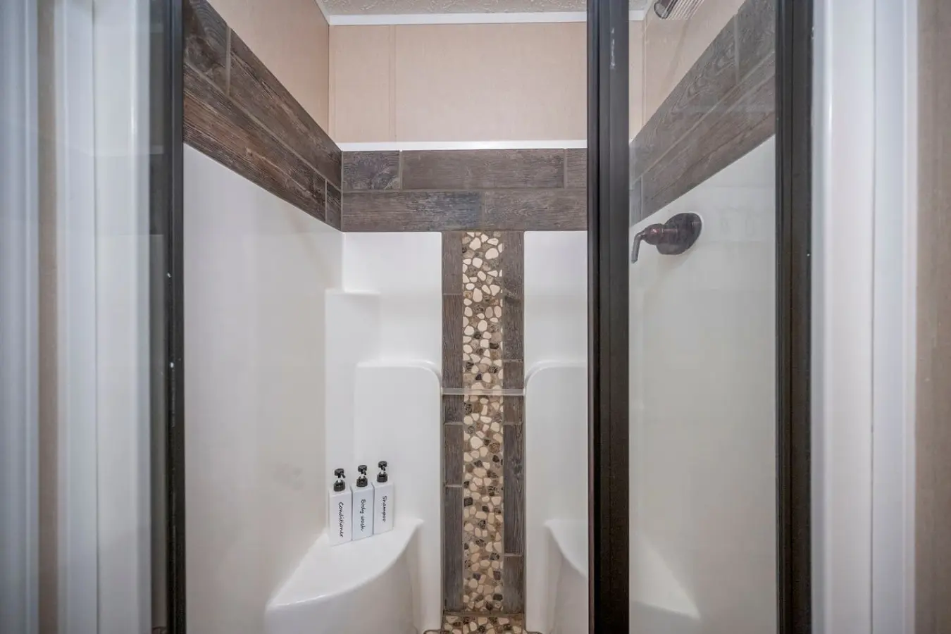 65934 448814 fuN2lCVQ9PHg 06418jcjQW1LdhzUcwZFF981xluFrk 6907aabf0f6eb.jpg