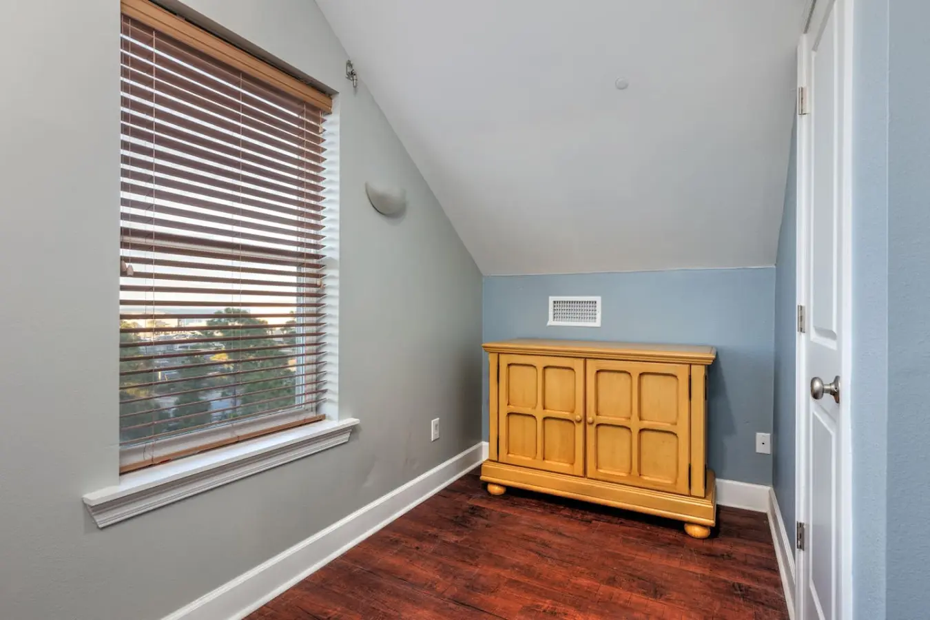 65934 461606 UJ6wuhLHMbtDYCioleGEmM2 T6usSCipNsvsujkK pU 6931b2202f105.jpg