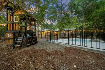 65934 331221 4XjDScB1UanR5w26fnieRBgCeUll5G tou A zb fk 68e55ec1edfa2.jpg