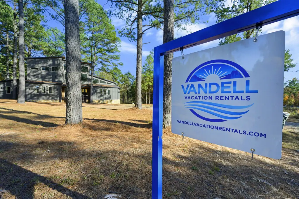 65934 449145 bobkpFXIq6neJbjV3pVv6J7 xpHEq51S1MqvT01eKgE 69150c7b6480a.jpg