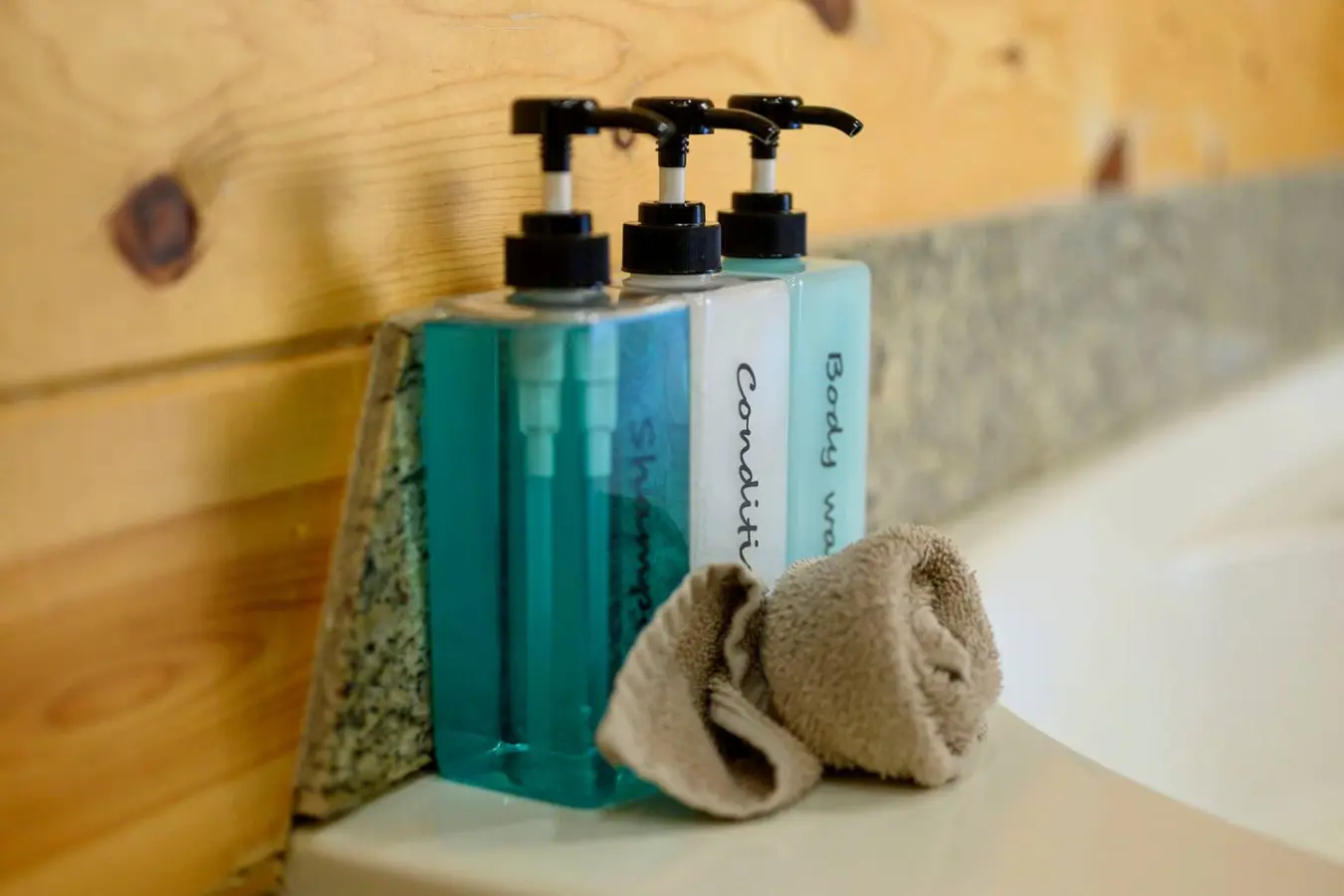 Spa-quality toiletries and plush towels ready for you in the beautifully tiled bathroom.
