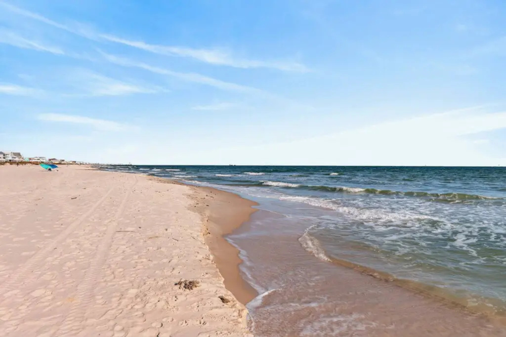 Endless sand, endless sky, and that perfect stretch of beach all to yourself—this is what beachfront living is all about.