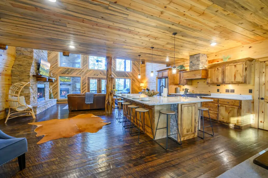 Where meals are made with love and cabin vibes at Treetop