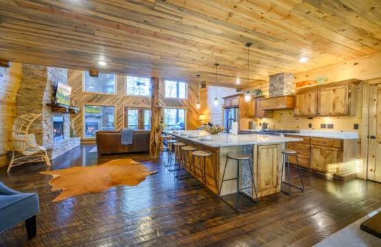 Where meals are made with love and cabin vibes at Treetop