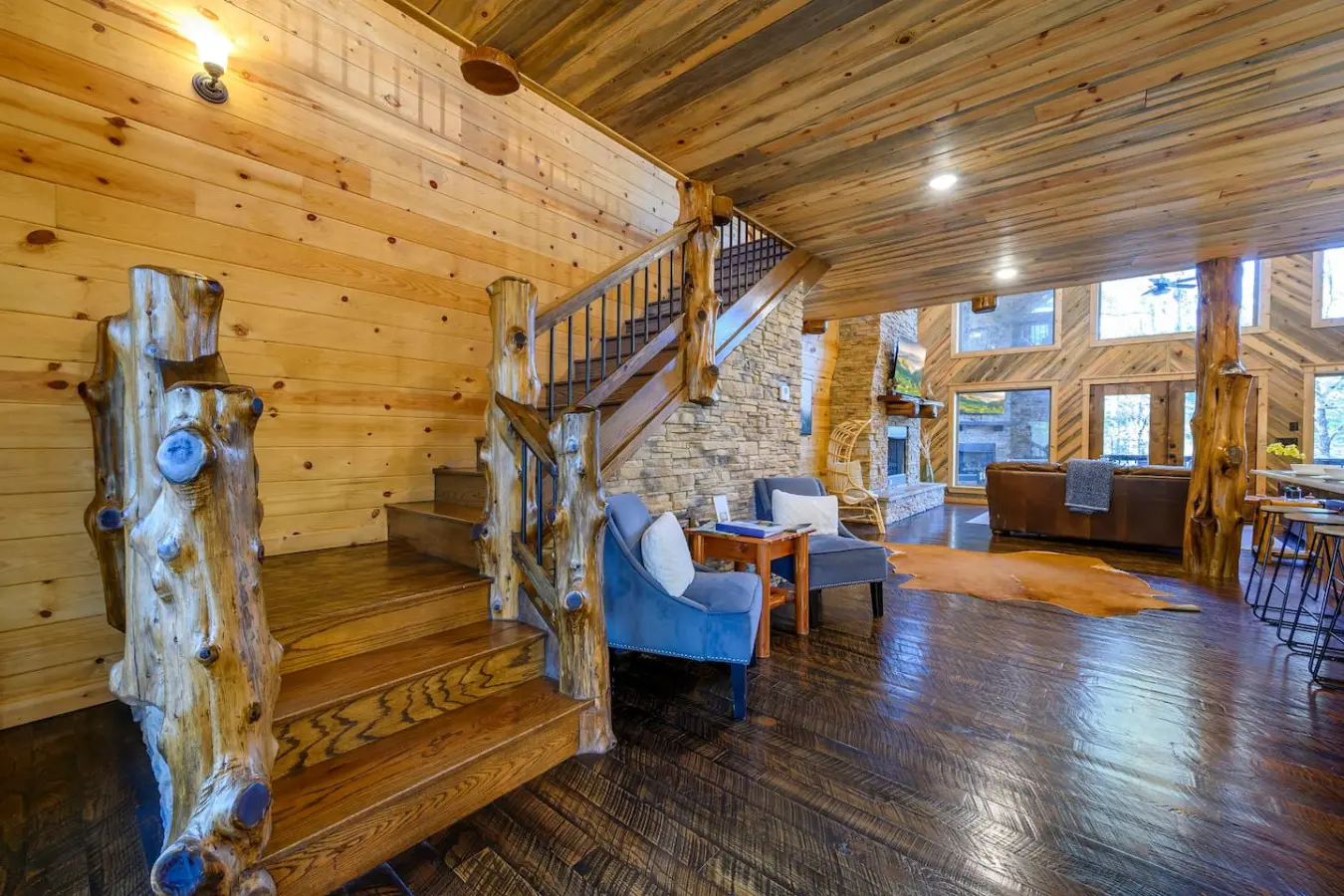 Treetop: the perfect spot to curl up with a book