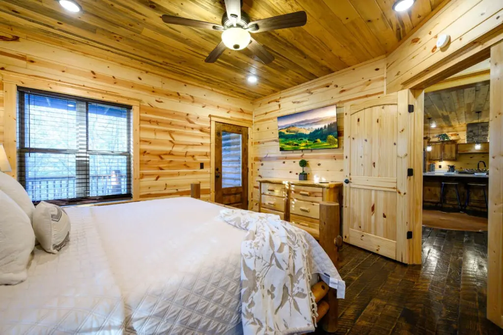 Where comfort meets the trees — Treetop bedrooms