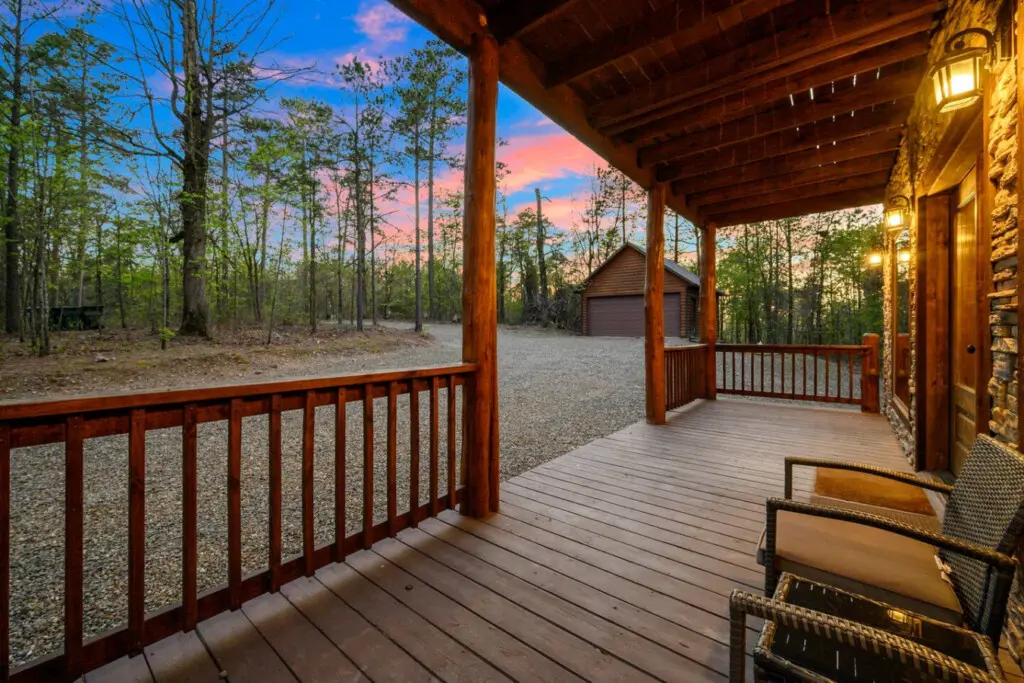 Cozy cabin, happy heart