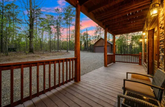 Cozy cabin, happy heart