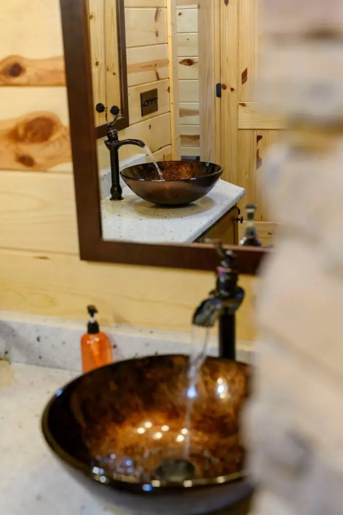Spotless bathrooms and cozy cabin vibes at Treetop