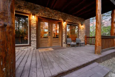 This cabin feels like home