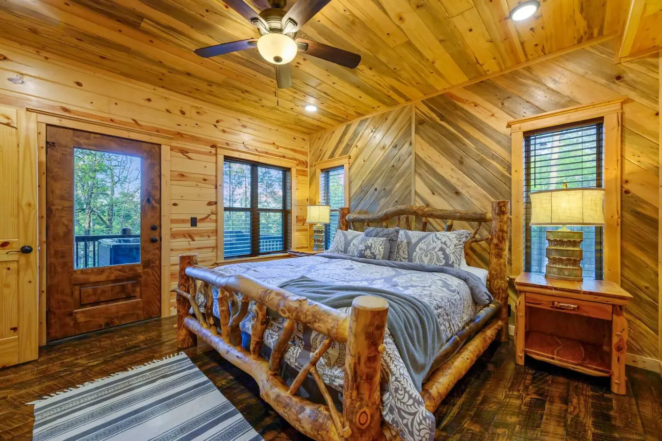 Peaceful sleeps and cozy dreams at Treetop