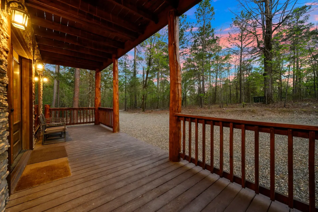 Treetop views and peaceful vibes