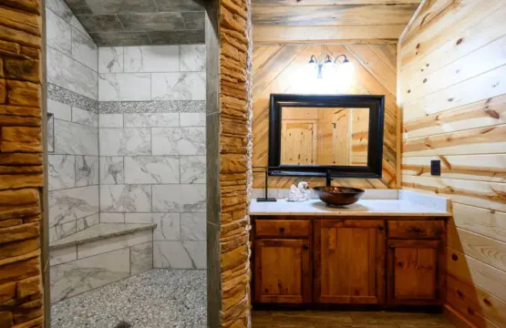 Discover cabin life at Treetop