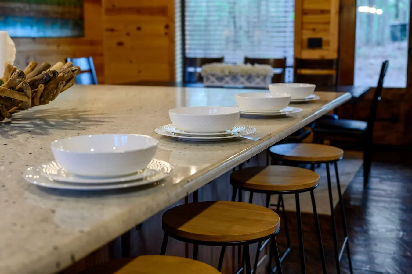 Treetop meals: made with love, enjoyed with nature