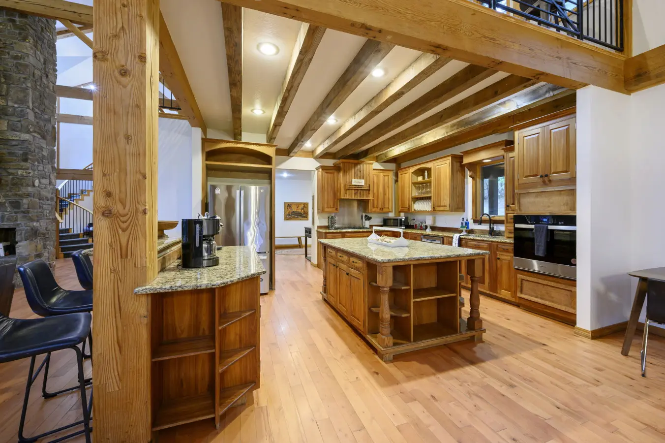 65934 514190 km VWklLob1gdwv5m 4Ia8 yBe1YHOXImSYWW7bmM 69f2373fb4adb.jpg