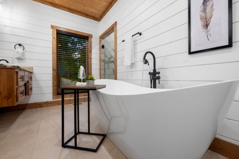 Stepping into serenity, one shower at a time. 🚿💫
