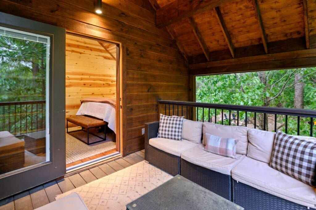 Warmth, comfort, and relaxation: Our cabin lounge awaits.