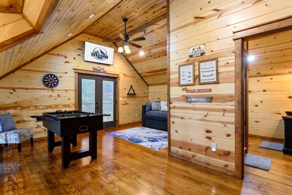 Bring your A-game and your relaxation mode to our cabin's foosball and lounge zone.