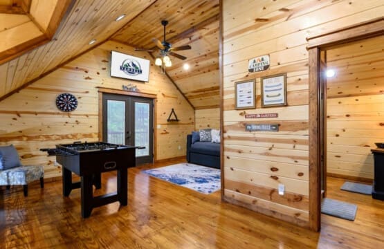 Bring your A-game and your relaxation mode to our cabin's foosball and lounge zone.