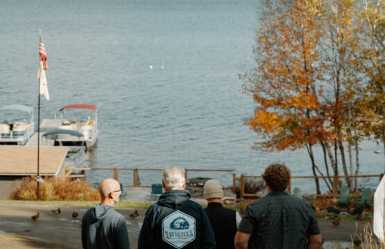 Unplug, unwind, and let the lake do the talking