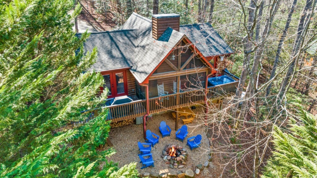 Surveying nature's masterpiece: our cabins offer a majestic view from above.