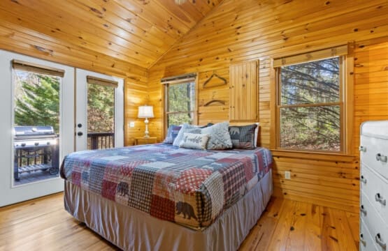 Escape to tranquility: our cozy bedroom awaits, ready to envelop you in comfort.