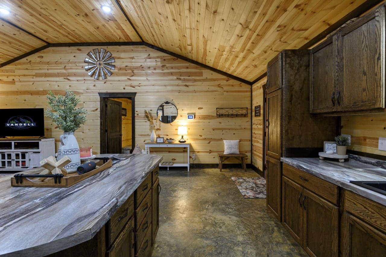 From chopping board to masterpiece, our kitchen inspires.